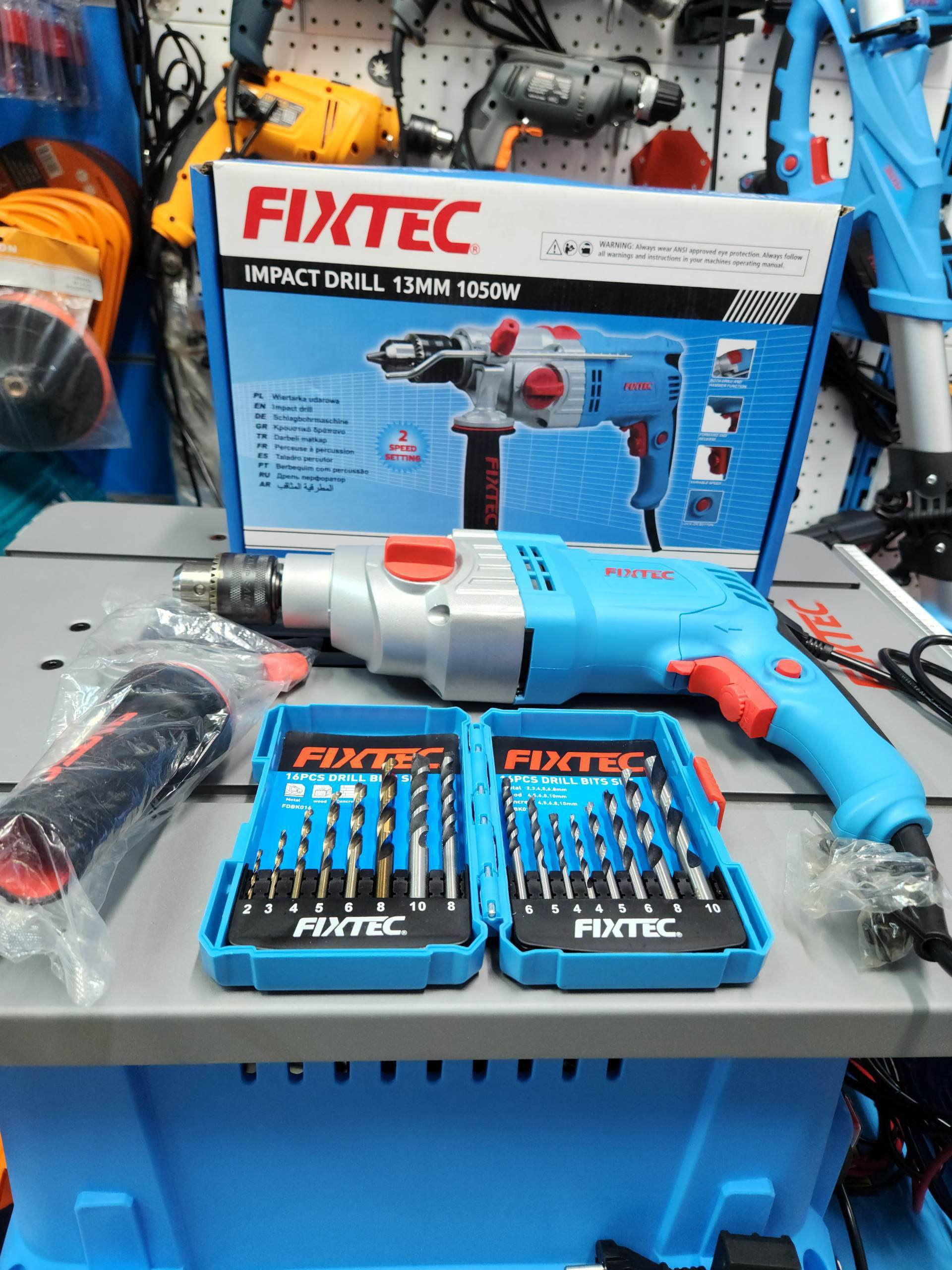 Fixtec 1050W Drill With Accessories