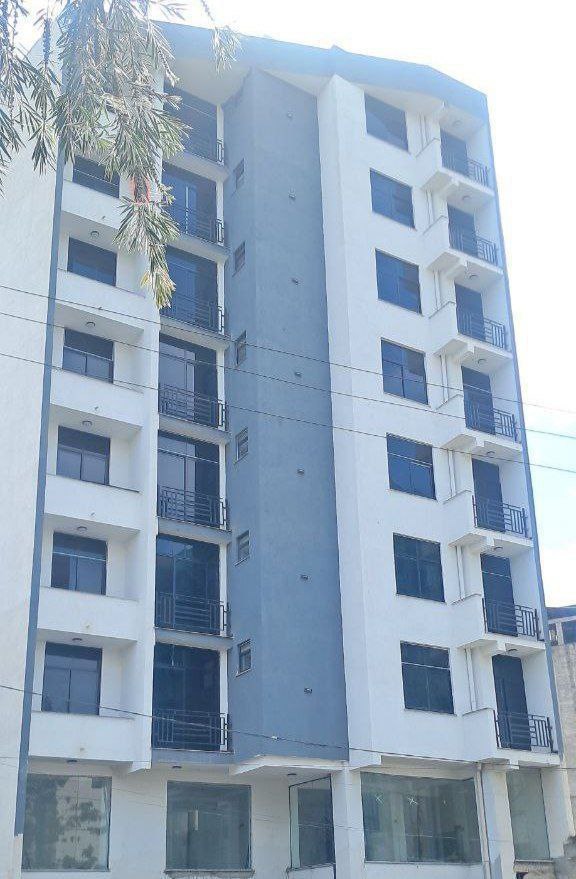 140 ካሬ የሚሸጥ G+7 ህንጻ በቦሌ