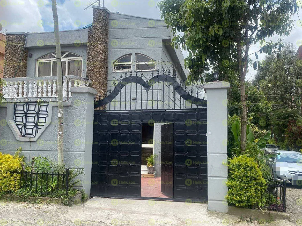 175 ካሬ የሚሸጥ G+1 ቤት በለቡ