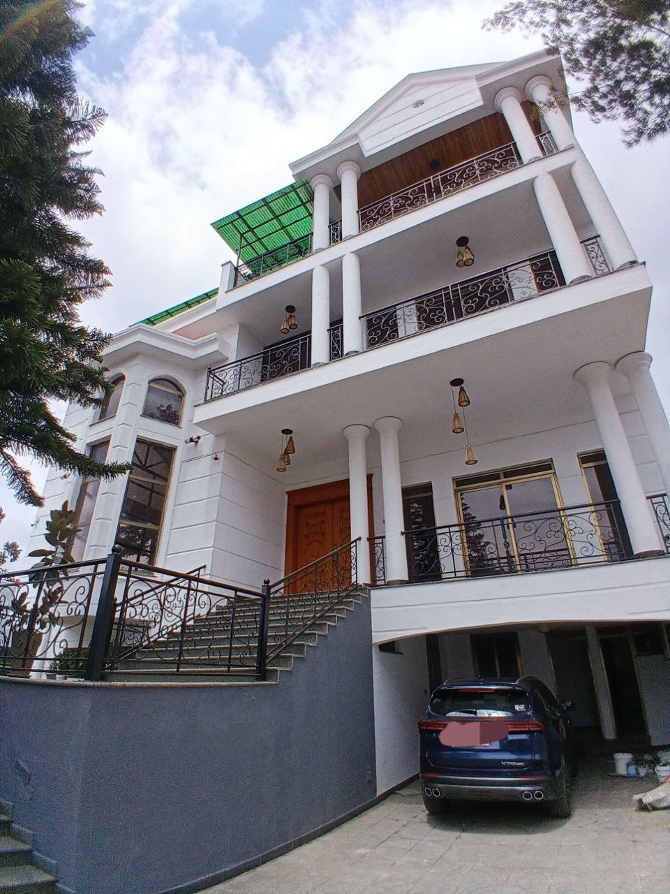 420 ካሬ የሚሸጥ B+G+2 ቤት በአዲስ አበባ