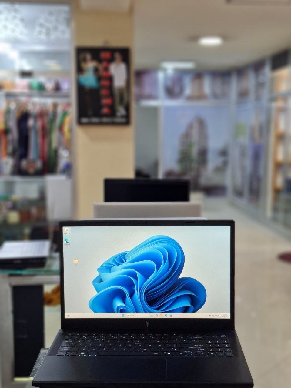 Acer Nitro V AMD Ryzen 5 753HS Gaming Laptop