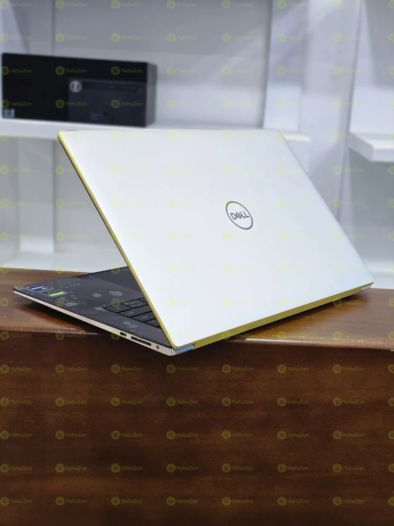 Dell XPS 15 9520 Core  i9 12th Generation Laptop