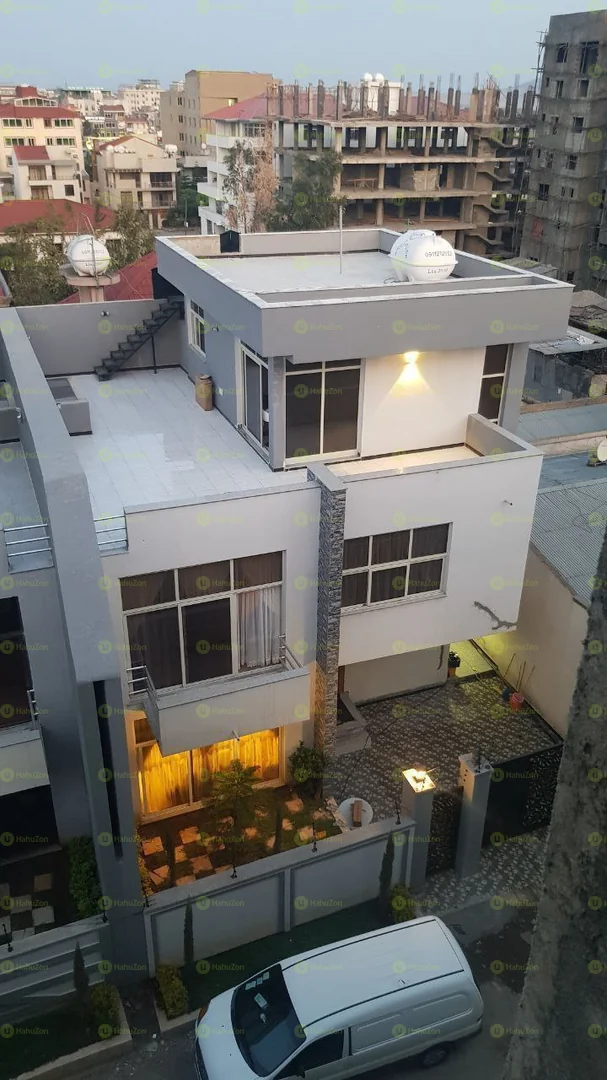 175 ካሬ የሚሸጥ G+2 ሰሚት ፍየል ቤት