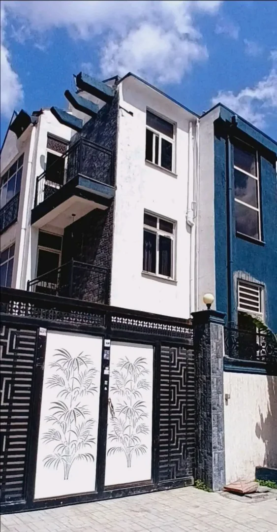 150 ካሬ የሚሸጥ G+2 ቤት በቦሌ ቡልቡላ