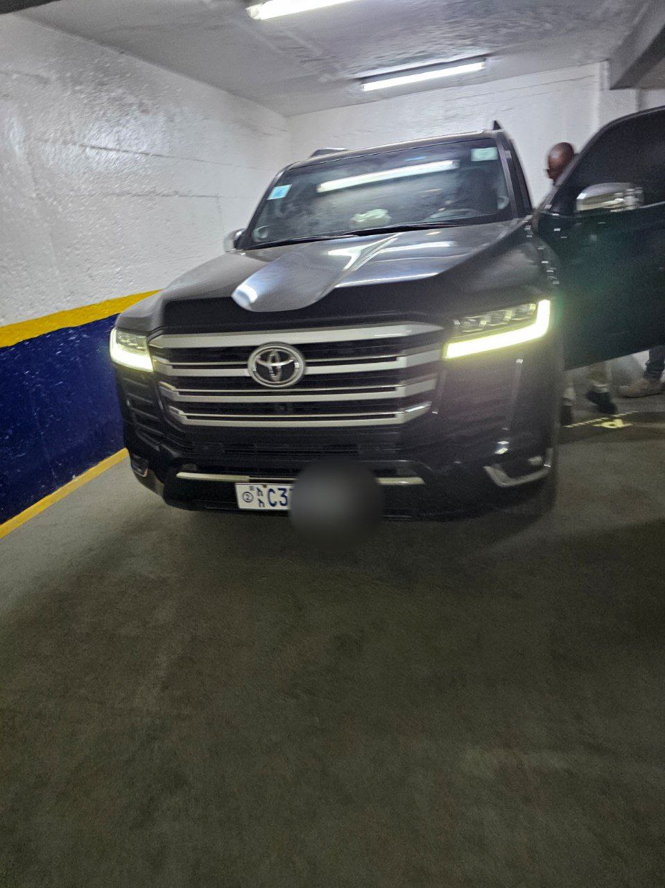 2022 Model-Toyota LandCruiser