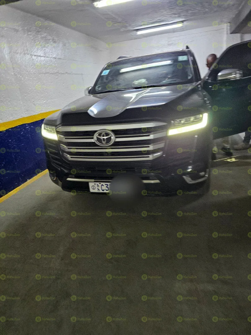 2022 Model-Toyota LandCruiser