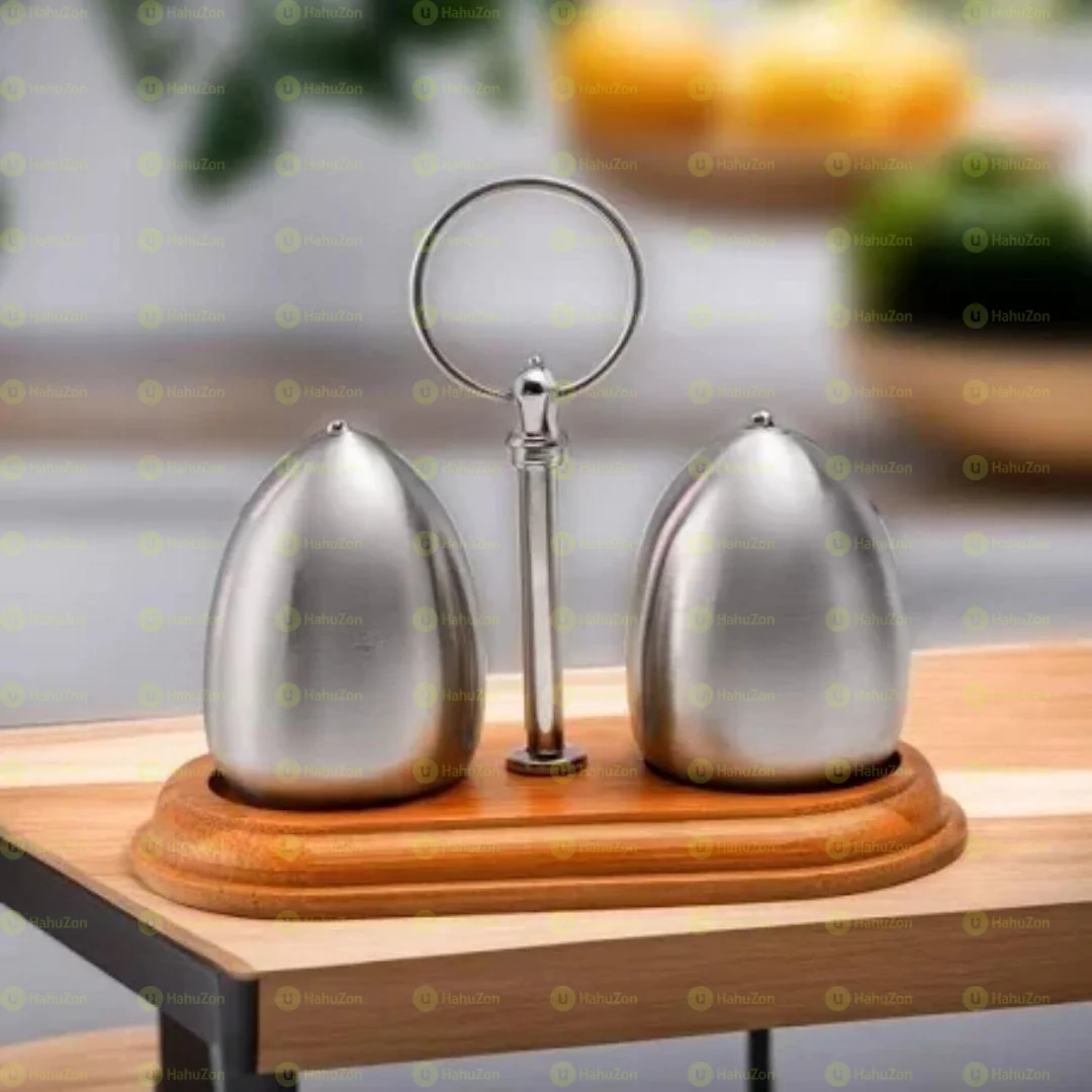 Modern Metal Egg Shapped  Seasoning Shakers