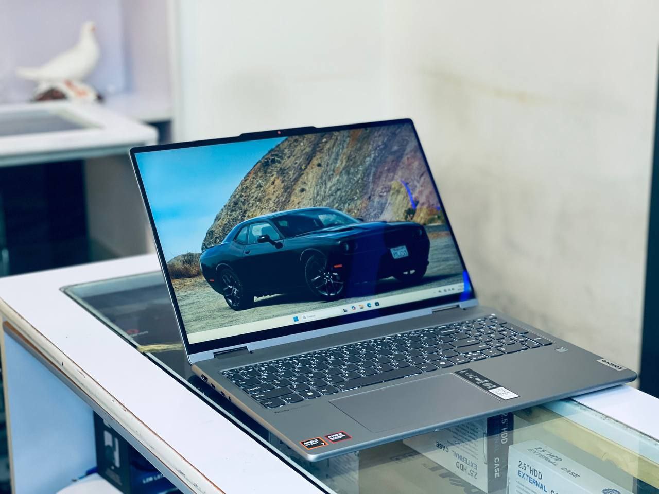 Lenovo Yoga 7 AMD Ryzen 7 8840HS with Radeon 780 M Graphics Laptop