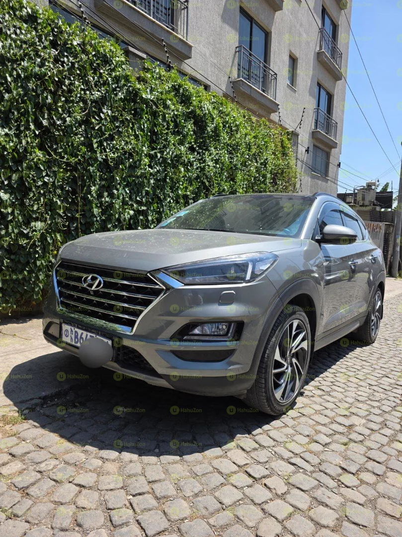 2020 Model-Hyundai Tucson