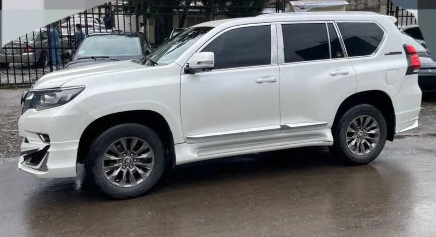 2014 Model-Toyota Landcruiser Prado