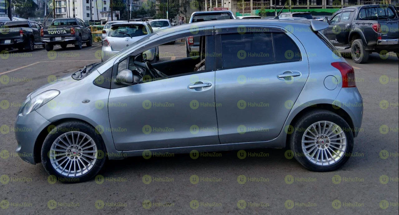 2007 Model-Toyota Yaris Comapct