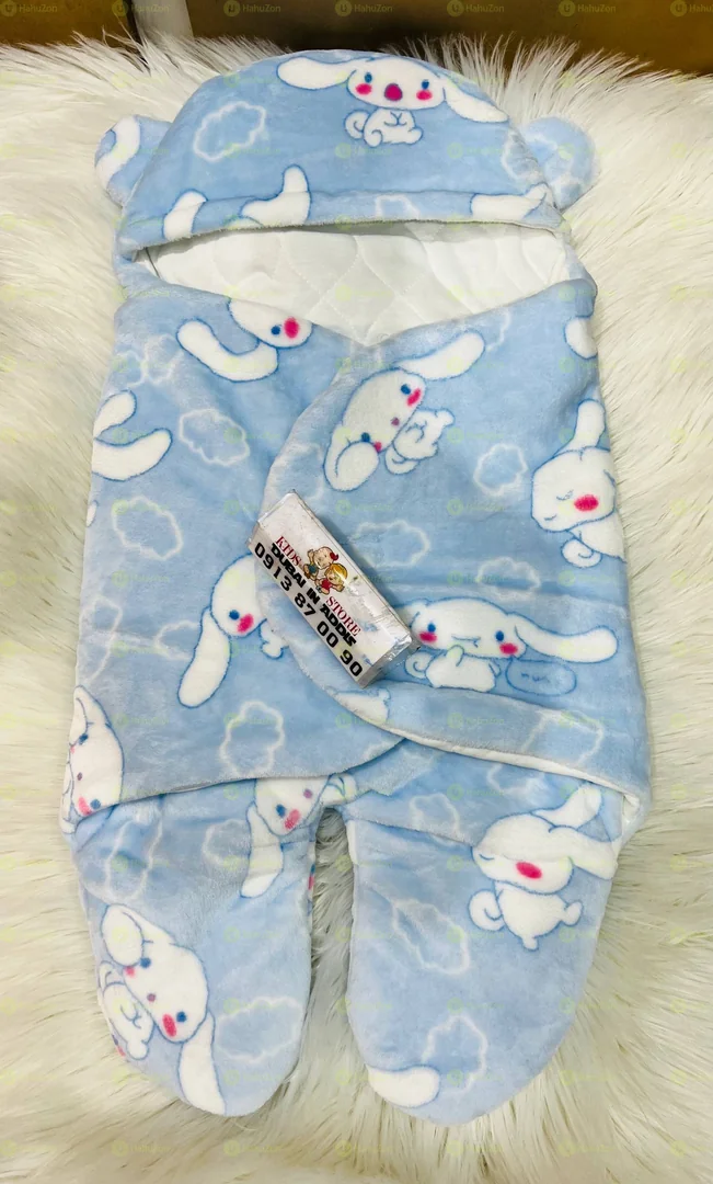 ከላይ ፈር ውስጡ ኮተን ማቀፍያ