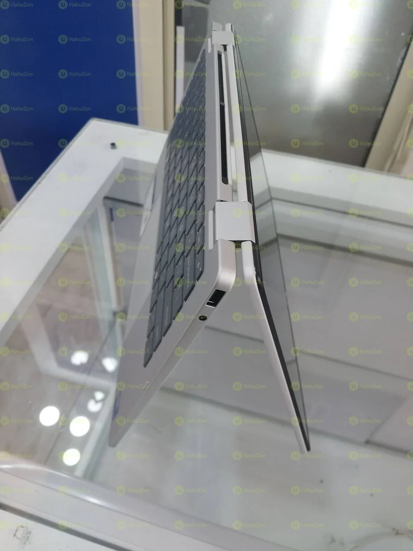 HP OmniBook 5 Flip Core 7 15th Generation Laptop