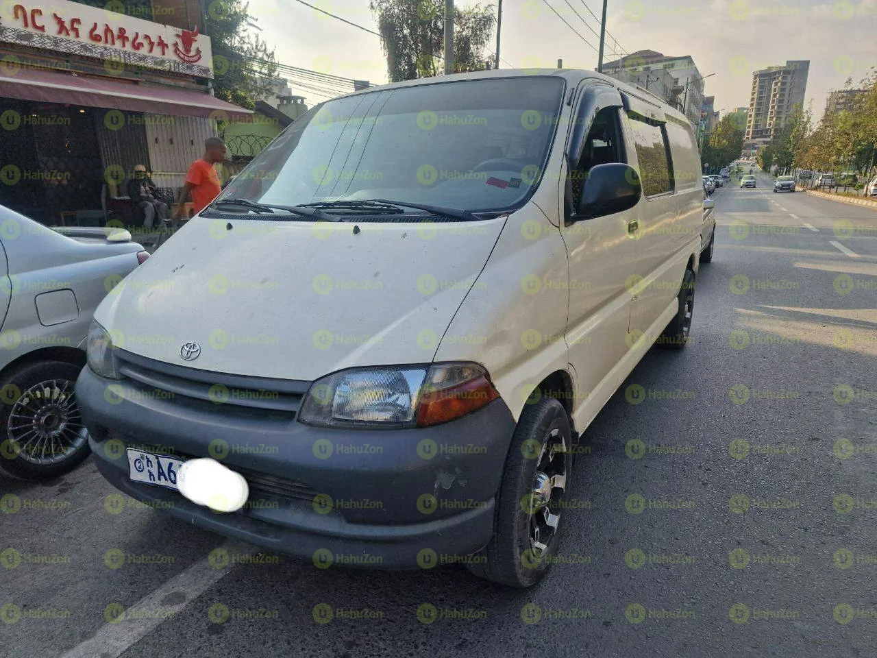 1999 Model-Toyota Hiace Dolphin