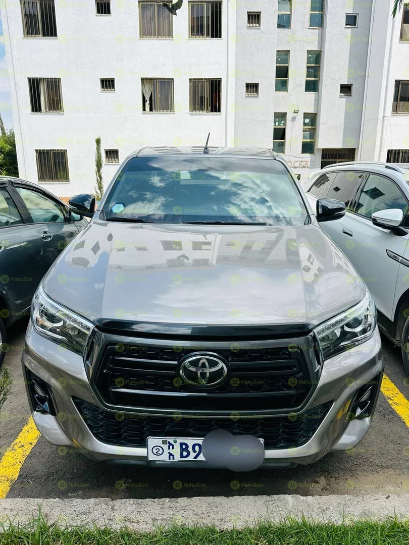 2020 Model-Toyota Rivo Hilux  king -Cab