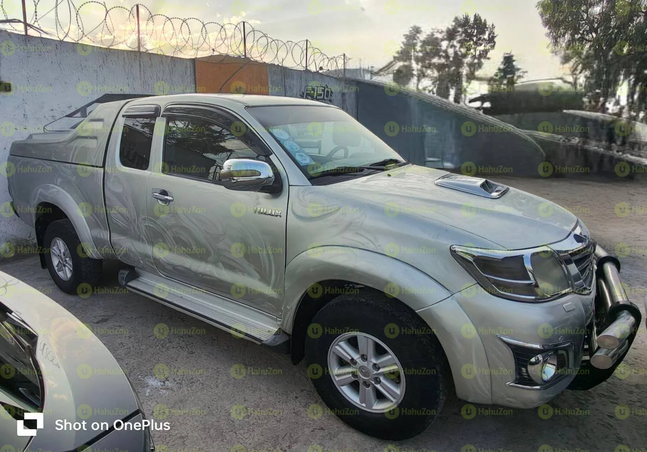 2012 Model-Toyota Hilux Extra Cab