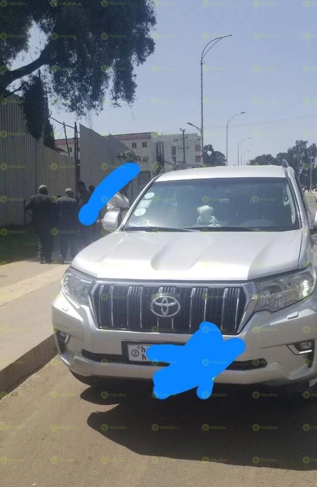 2021 Model-Toyota Landcruiser Prado