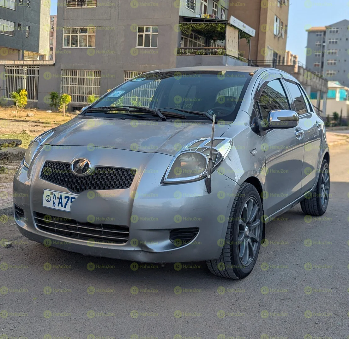 2009 Model-Toyota Yaris Compact