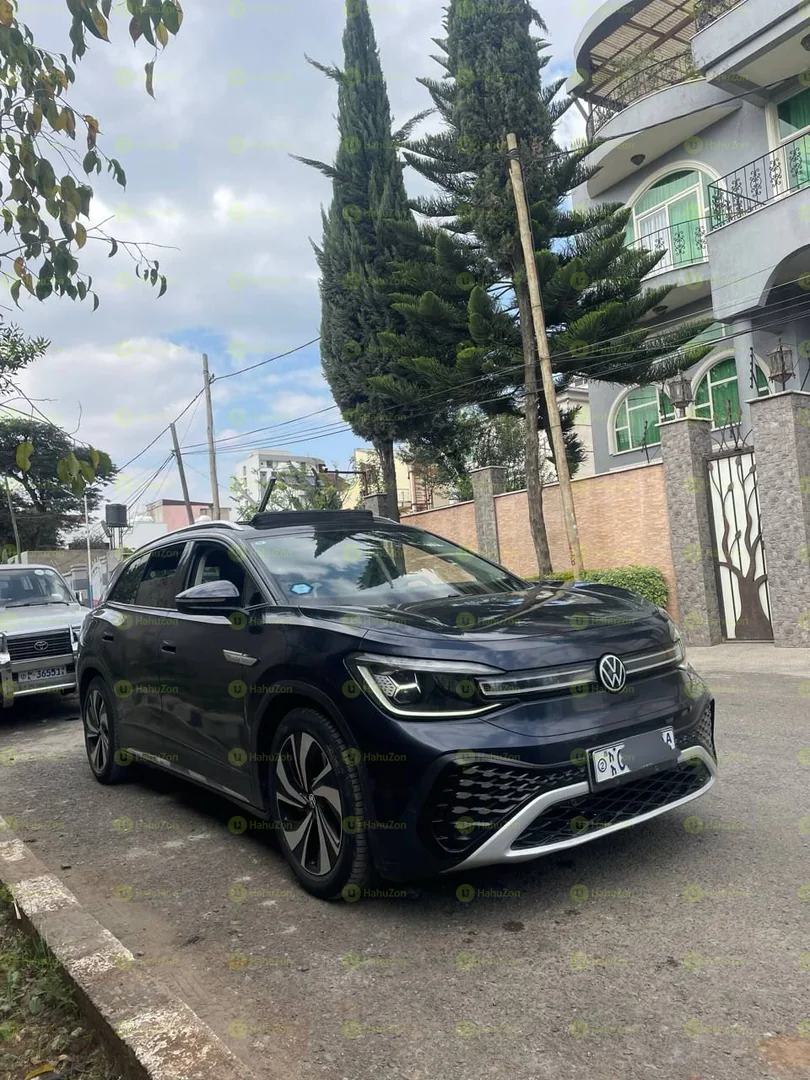 2022 Model-Volkswagen ID.6 Crozz Pro