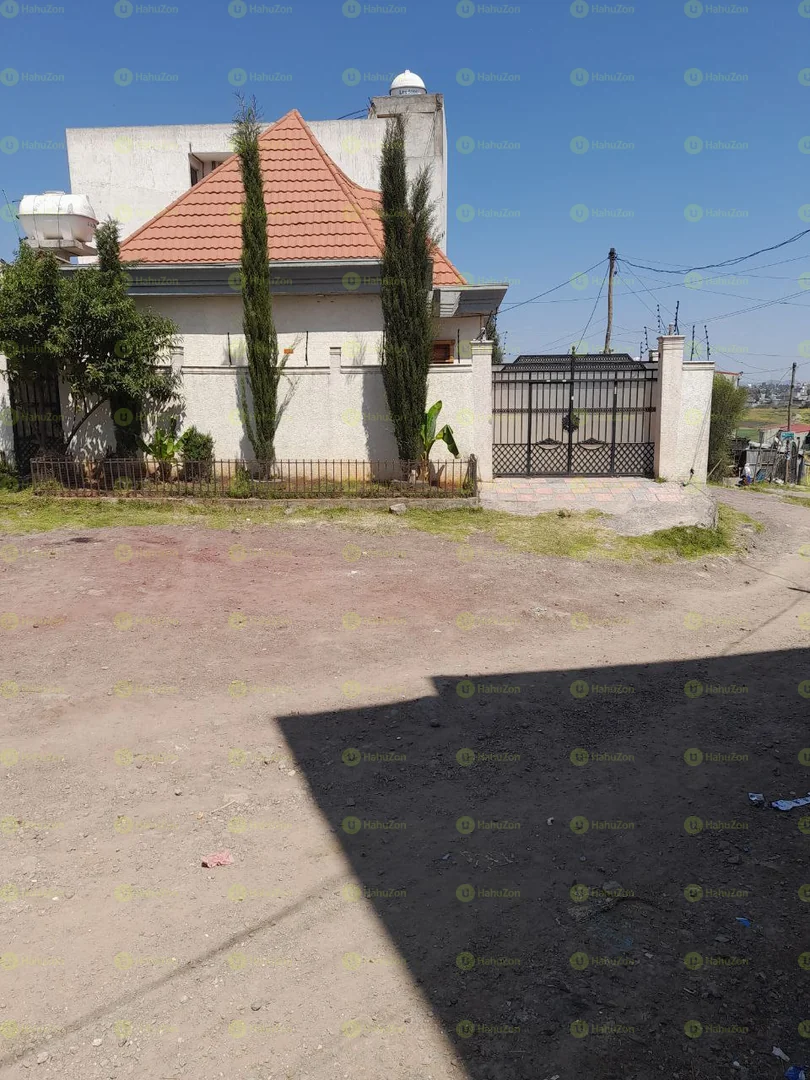 150 ካሬ የሚሸጥ ቪላ ቤት በአያት