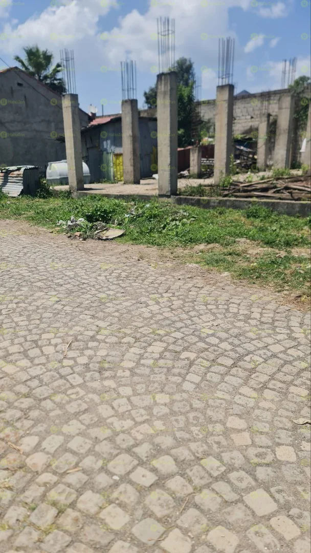 250 ካሬ የሚሸጥ ለG+3 ቤት በአያት