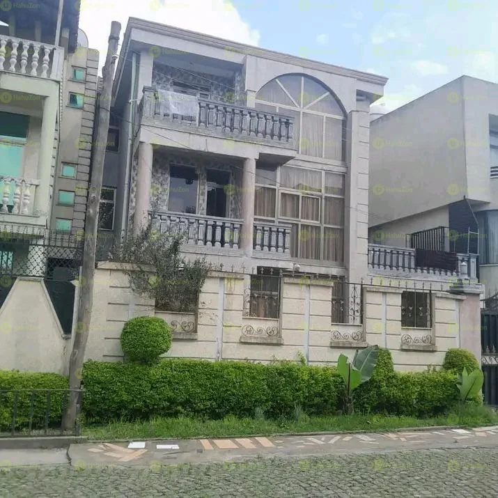 250 ካሬ የሚሸጥ G+2 ቤት በጀርመን አደባባይ