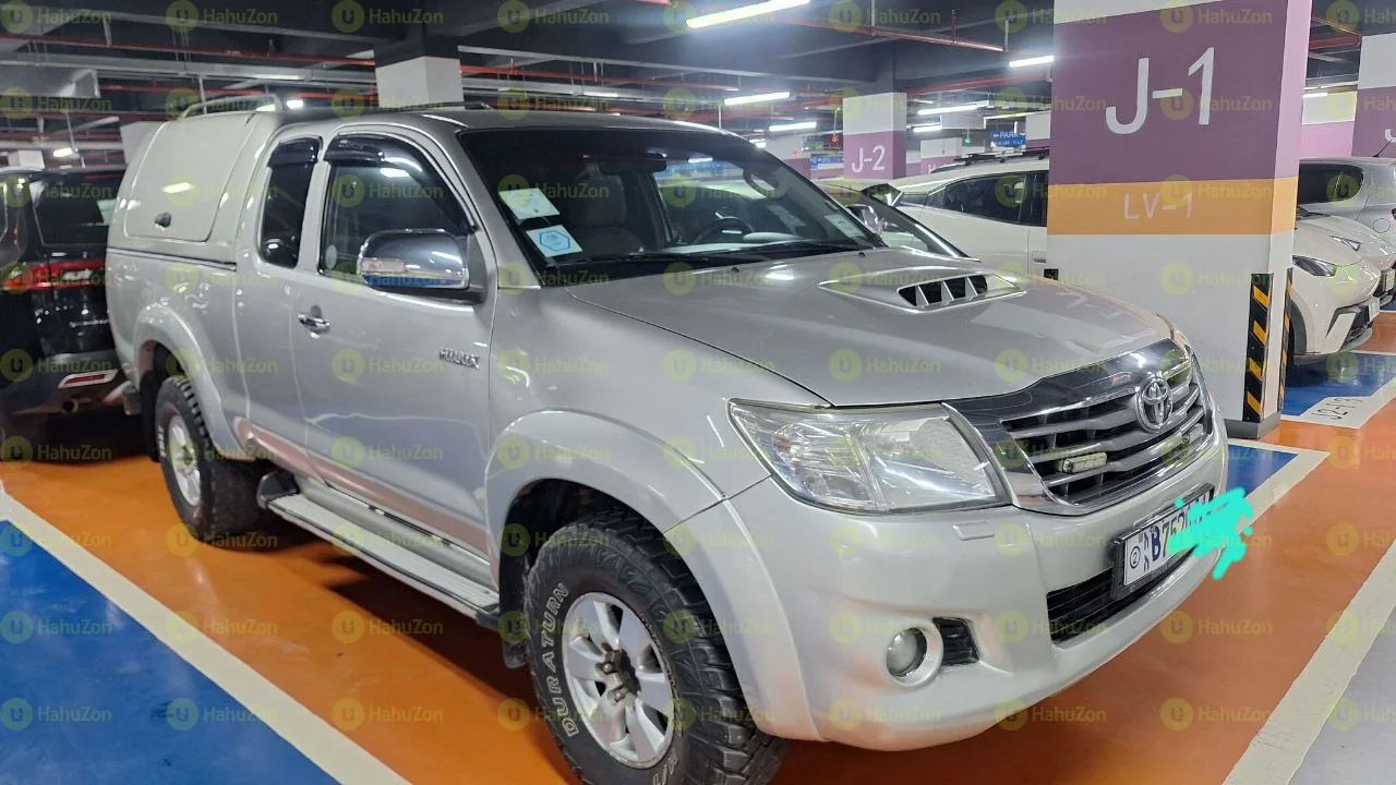 2012 Model-Toyota Hilux  Extra Cup