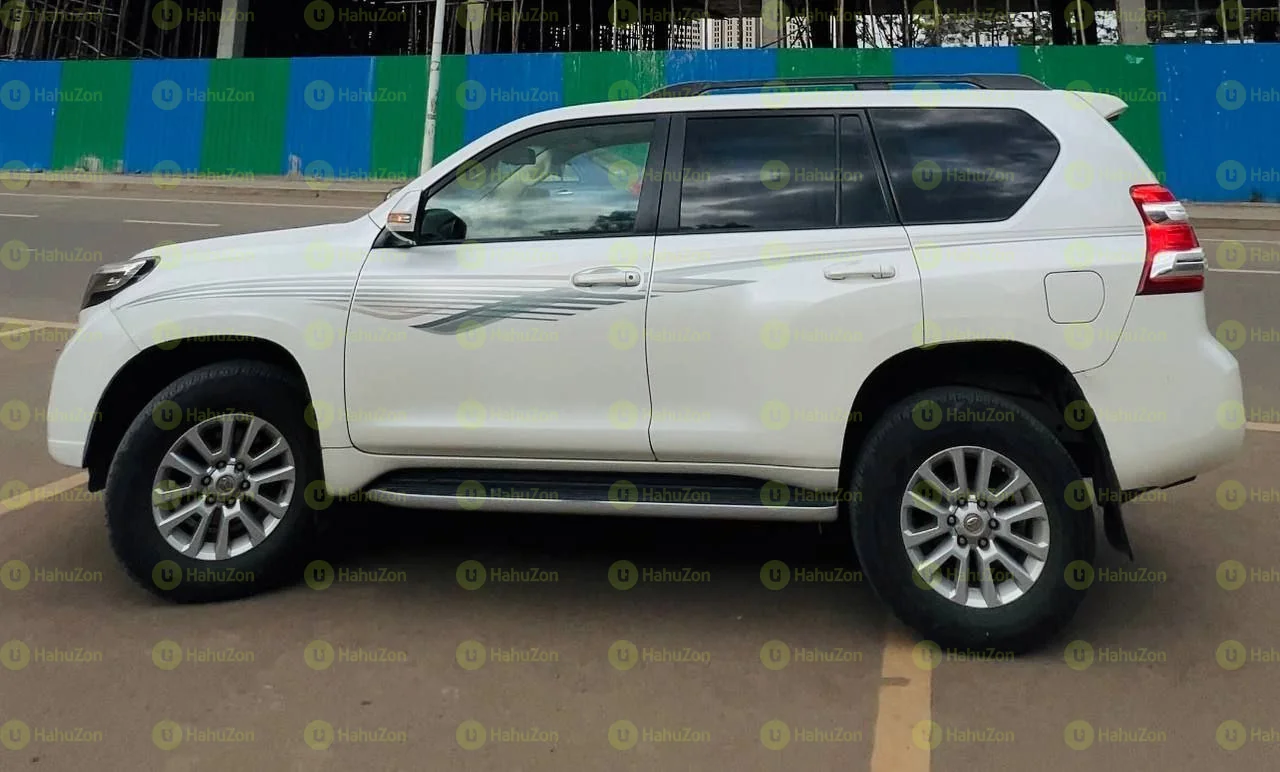 2015 Model-Toyota Land Cruiser Prado