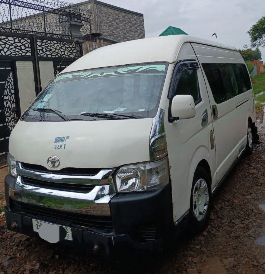 2008 Model-Toyota High Roof