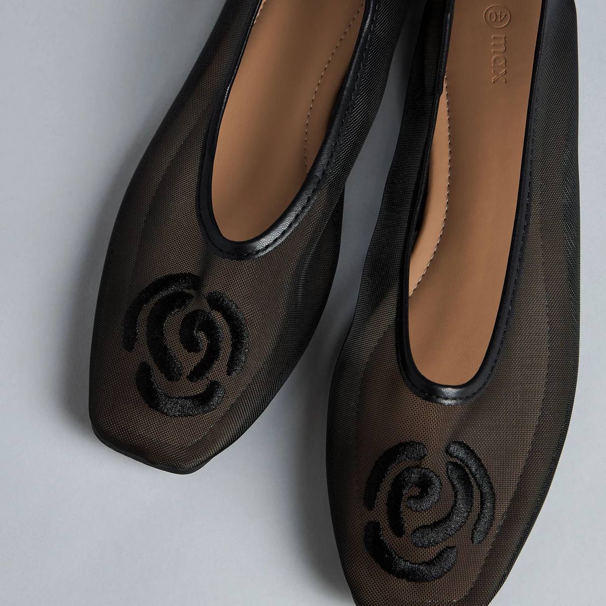 Max Floral Embroidered Slip-On Ballerina Women's Shoes