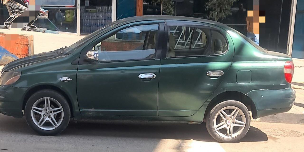 2001 Model-Toyota Platz