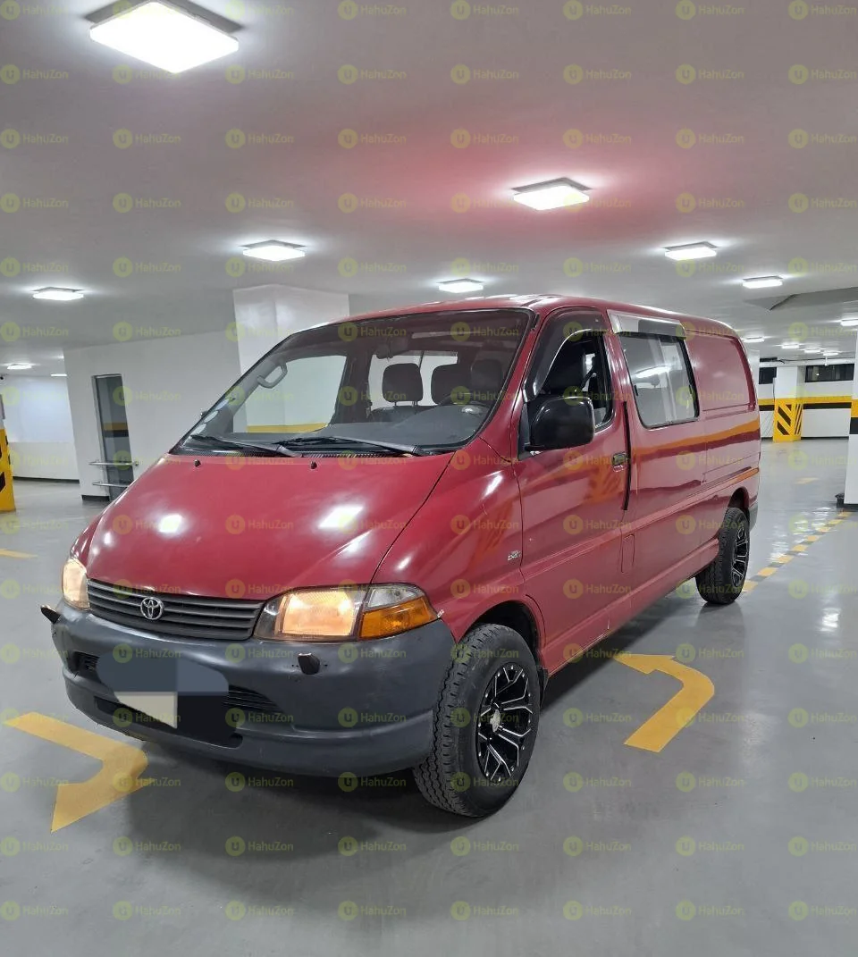 2006 Model-Toyota Hiace Dolphin