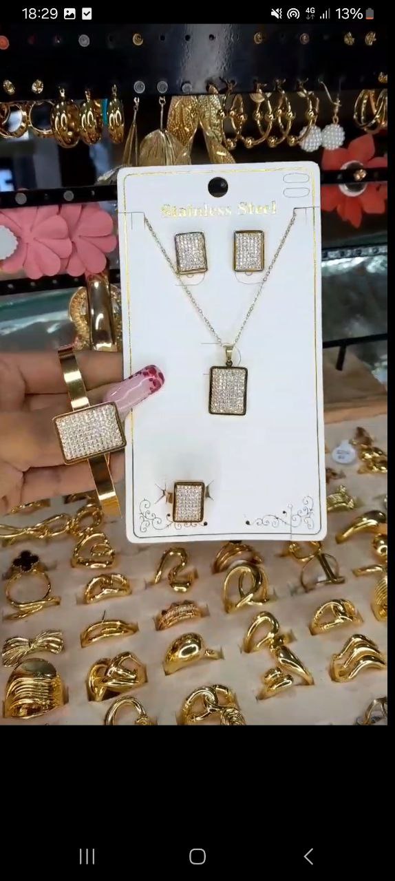 3 ፒስ የአንገትና የጆሮ ጌጥ