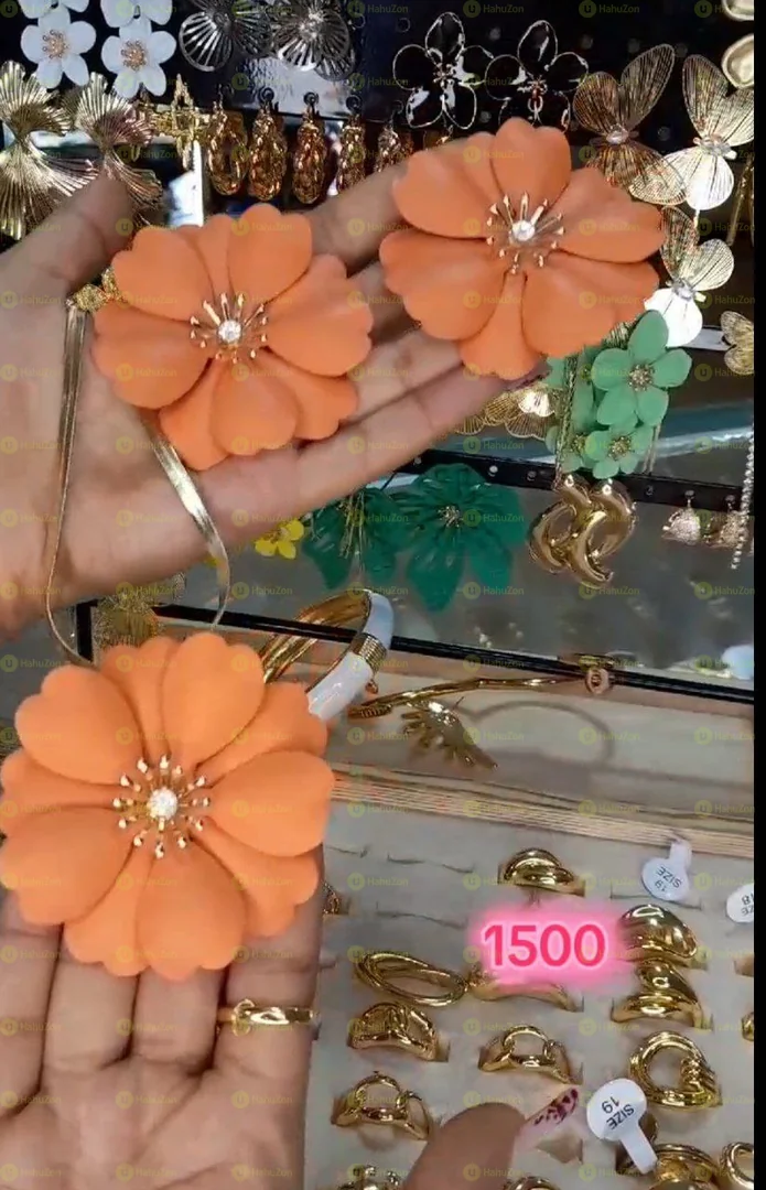 2 ፒስ የአንገትና የጆሮ ጌጥ