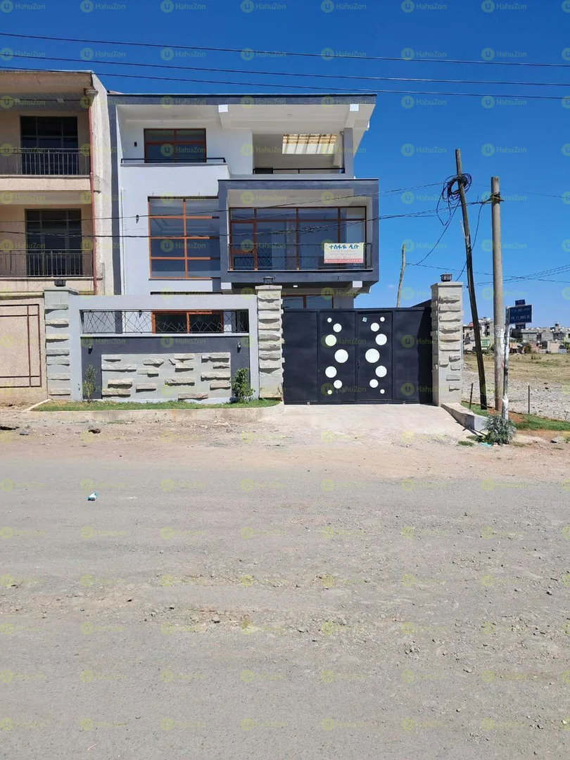 260 ካሬ የሚሸጥ G+2 ቤት በአያት