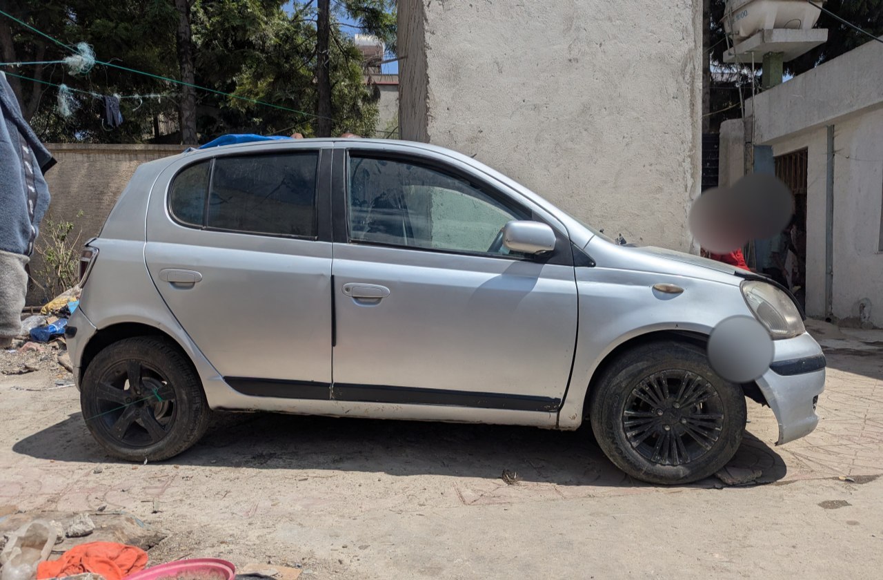 2002 Model-Toyota Vitz