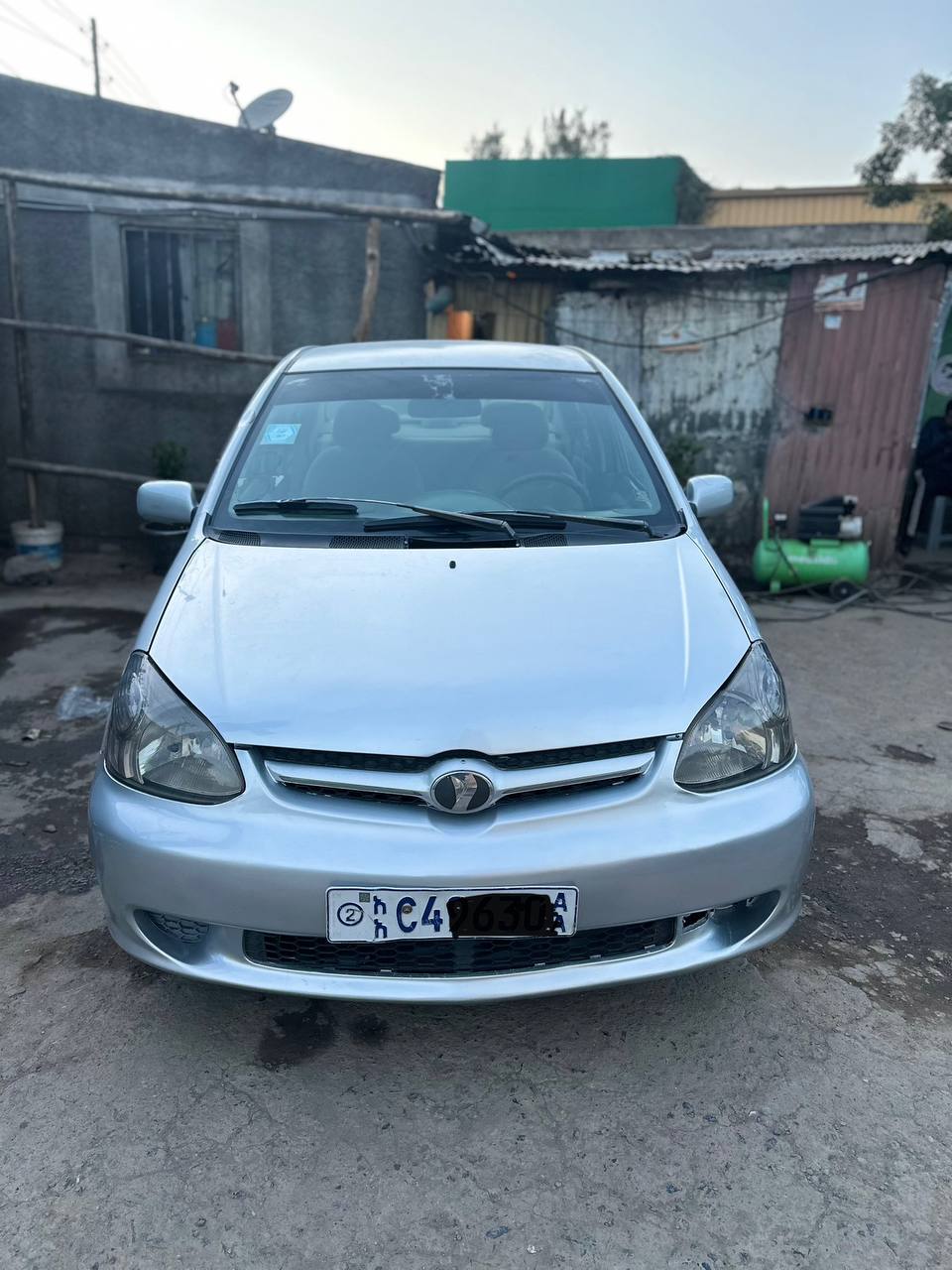 2005 Model-Toyota Platz