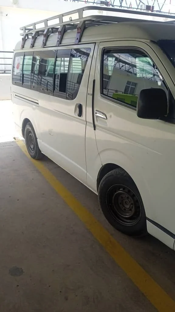 2010 Model-Toyota Highroof