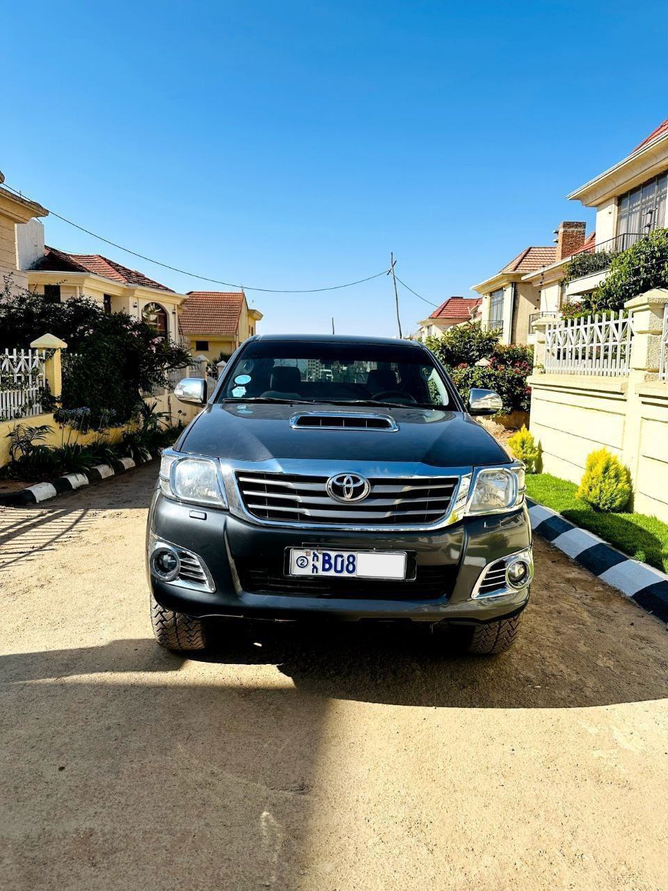 2014 Model-Toyota Hilux