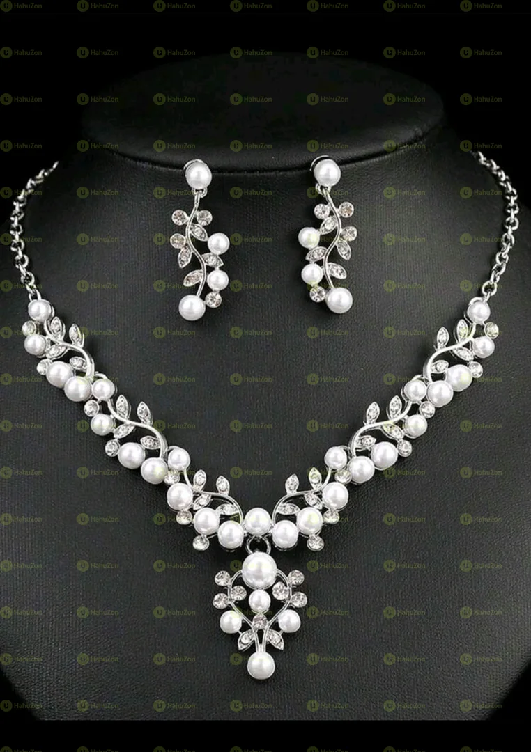 Peral Jewellery Set
