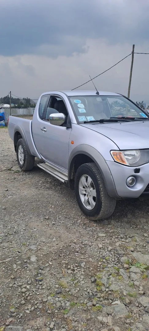 2007 Model-Mitsubishi L200 Kincup
