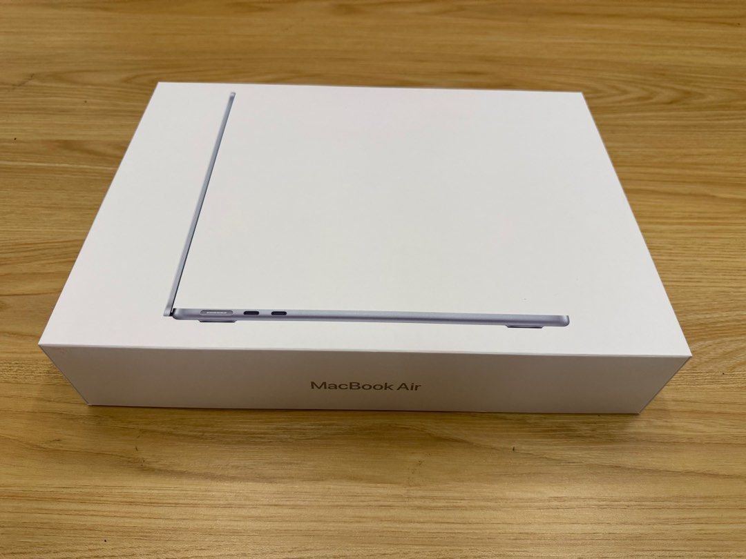 Apple Macbook Air M4 Chip 2025 13 inch