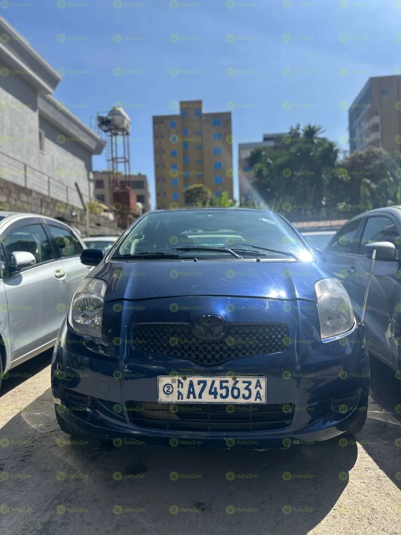 2007 Model-Yaris Compact