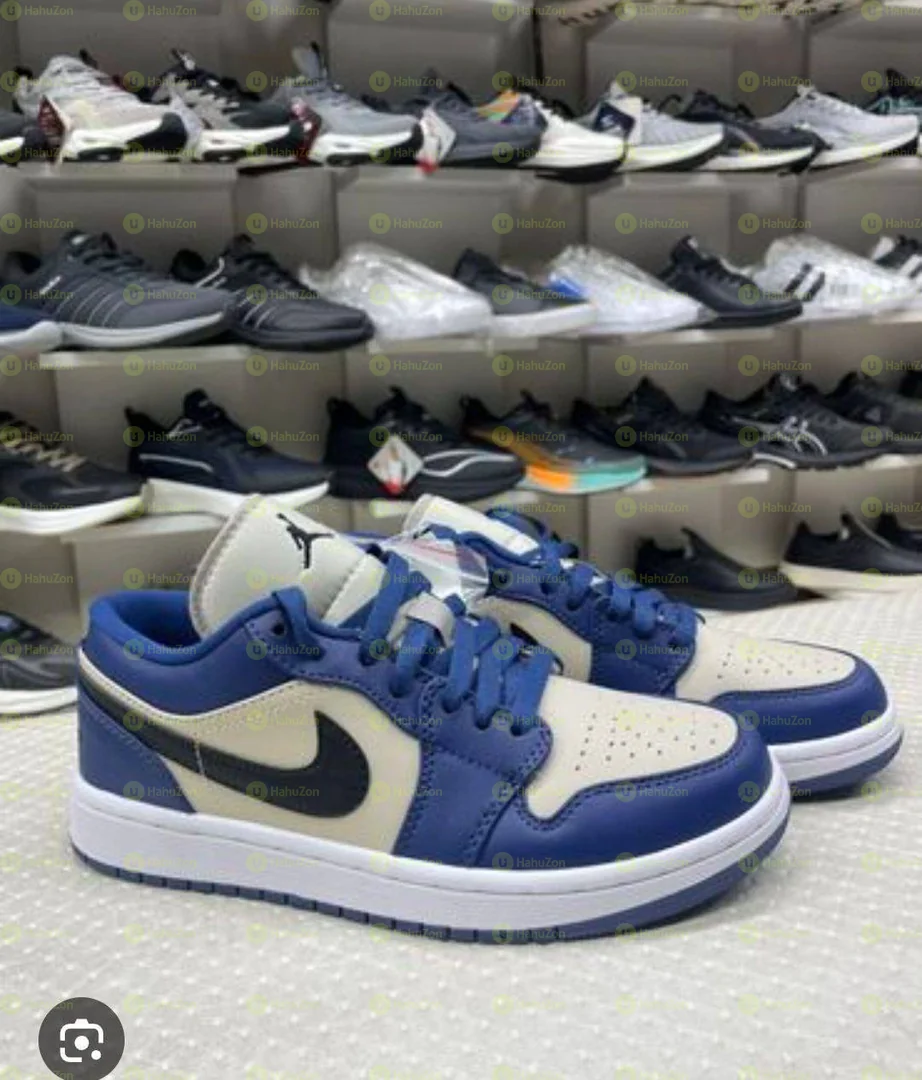 Jordan 1 Low Men's Shoes