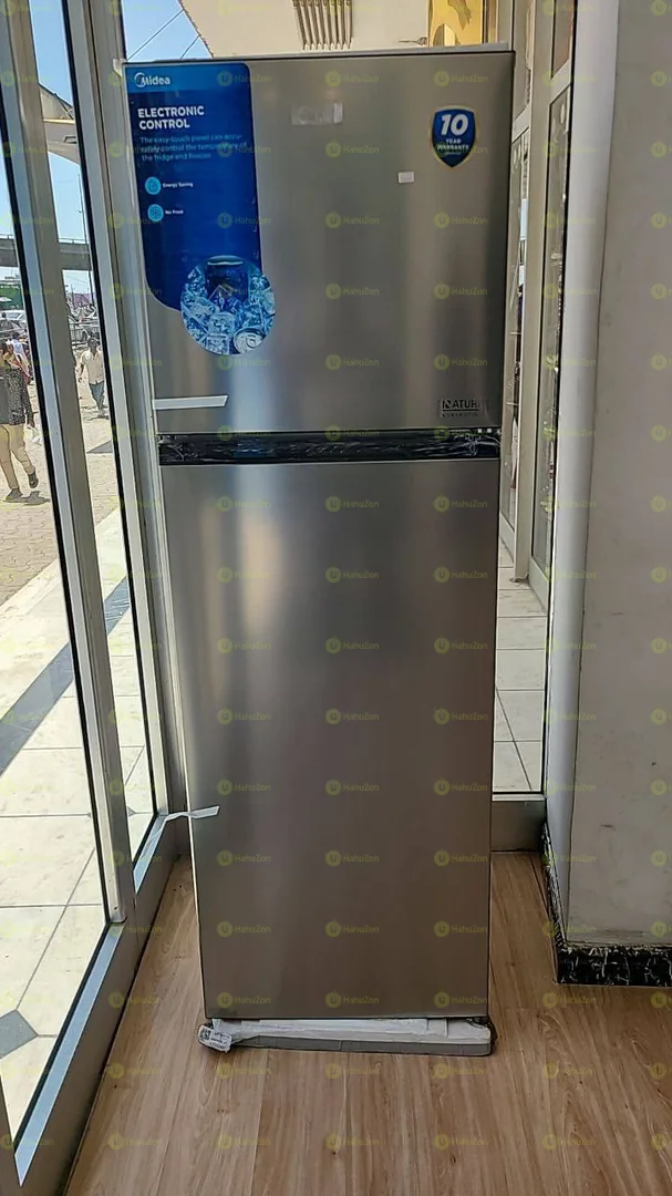 Media 385 Refrigrator