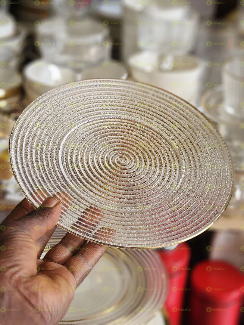 ብርጭቆ ዳኒሆም የኬክ ሳህን