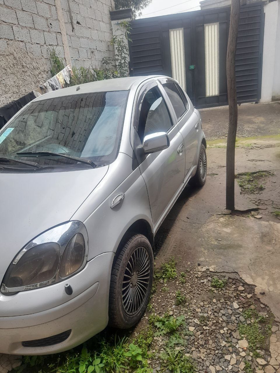 2002 Model-Toyota Vitz