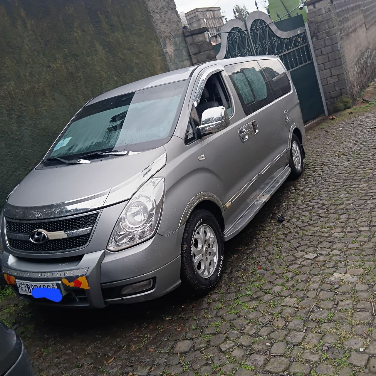 2015 Model-Hyundai Starex