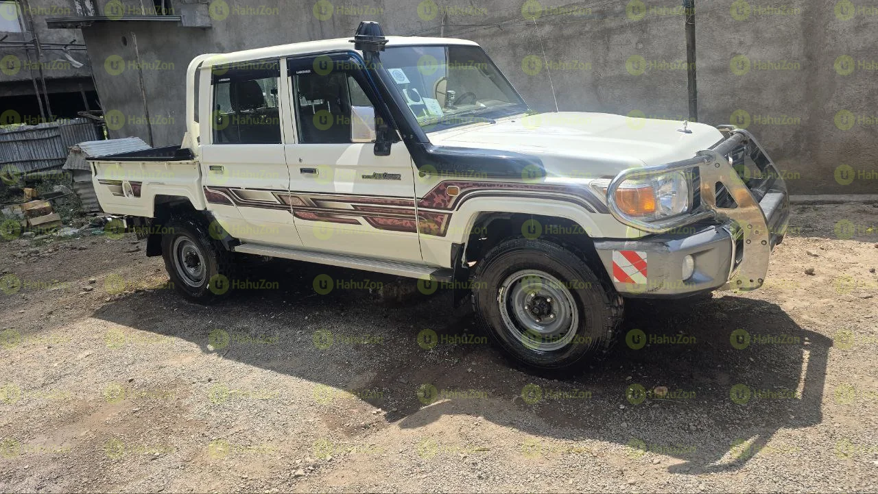 2015 Model-Toyota Landcruser  Longbase