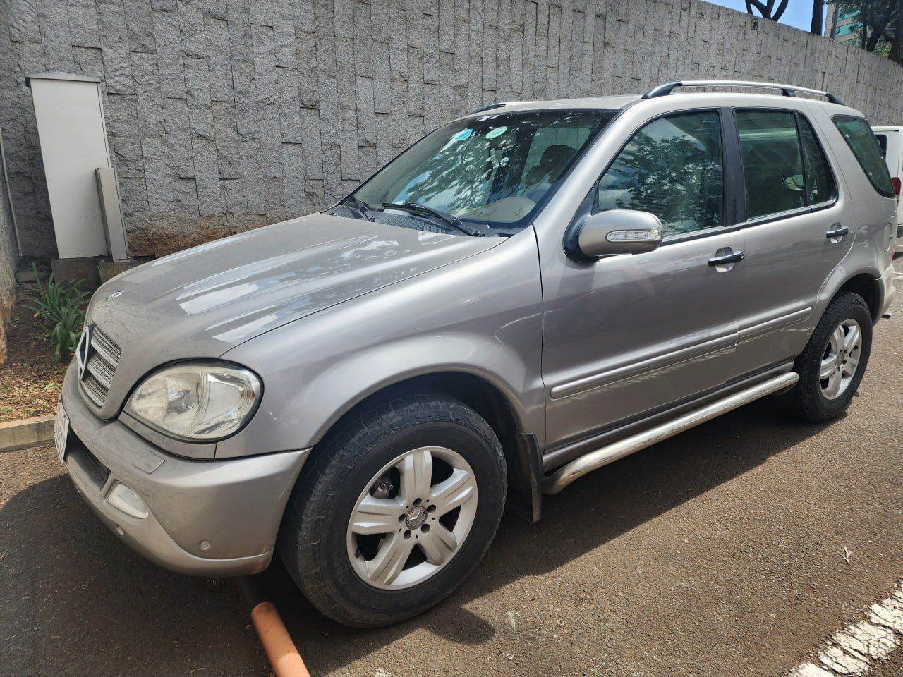 2005 Model-Mercedes -Benz ML 350